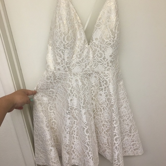 Windsor Dress - Picture 2 of 6